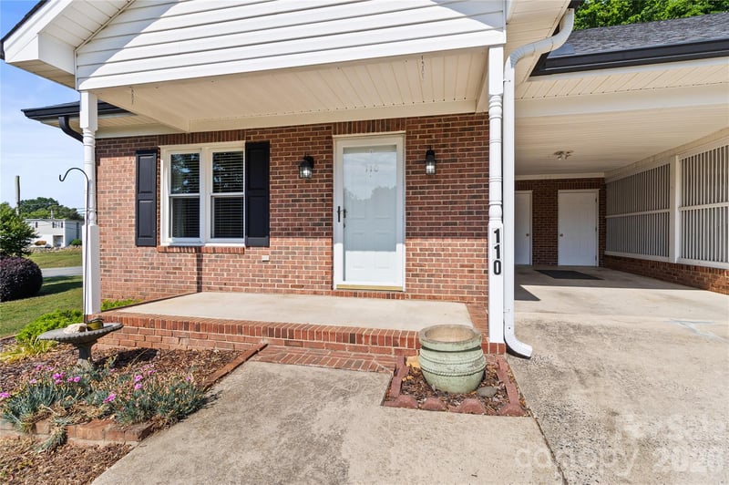 110 Balsam Dr, Lincolnton, NC 28092