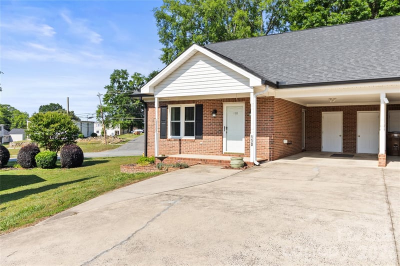 110 Balsam Dr, Lincolnton, NC 28092