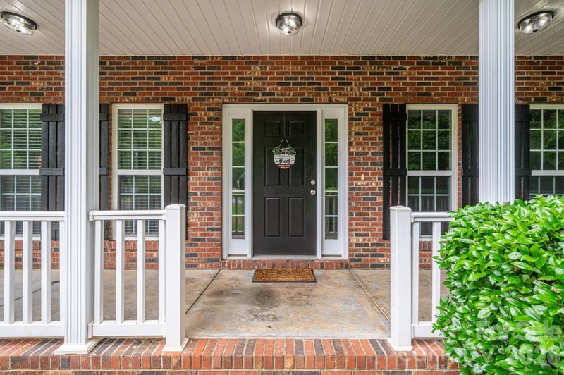 105 Tanager Ln, Mooresville, NC 28117