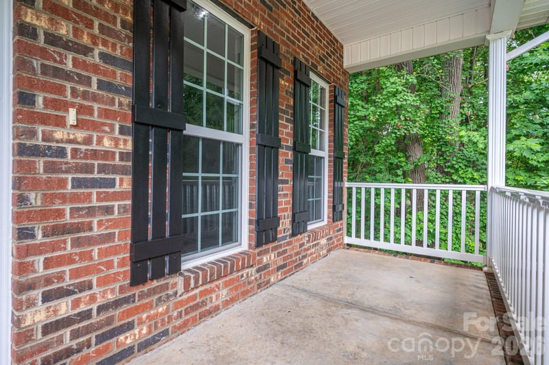 105 Tanager Ln, Mooresville, NC 28117