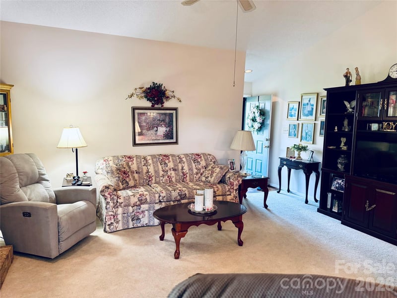 4613 Hamory Dr, Charlotte, NC 28212