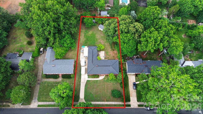 5326 Robinhood Rd, Charlotte, NC 28211