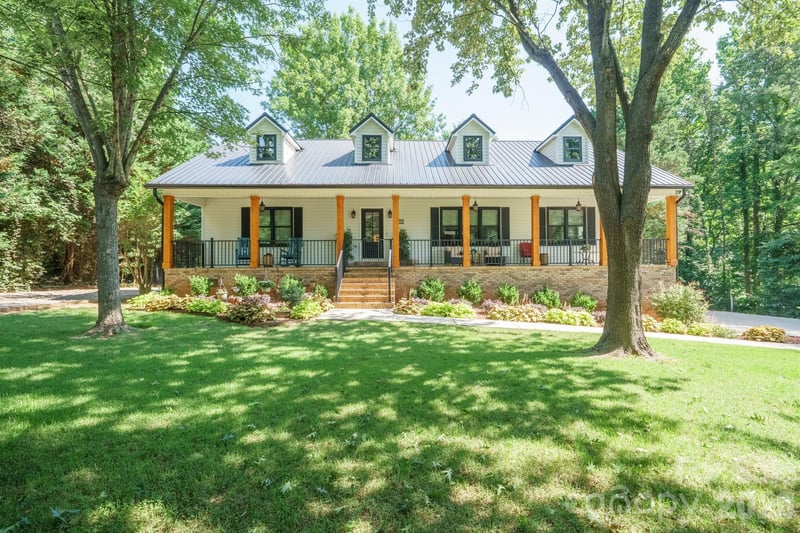 2549 Lake Shore Rd, Denver, NC 28037