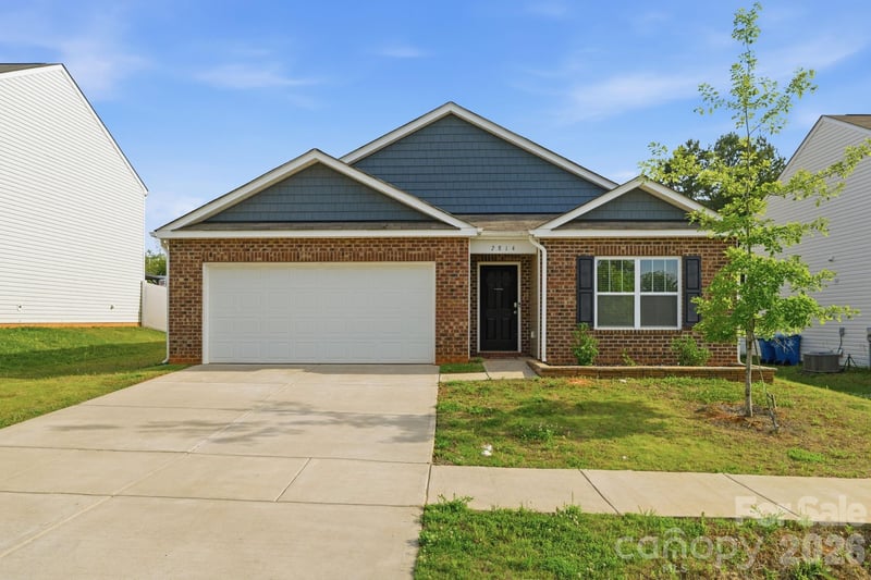 2814 Sherrills Stream Dr, Sherrills Ford, NC 28673