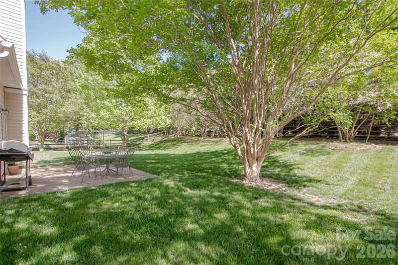 1621 Mountain Ashe Ct, Matthews, NC 28105
