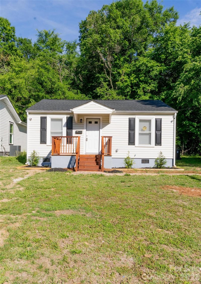 315 Broad Dr, Concord, NC 28025