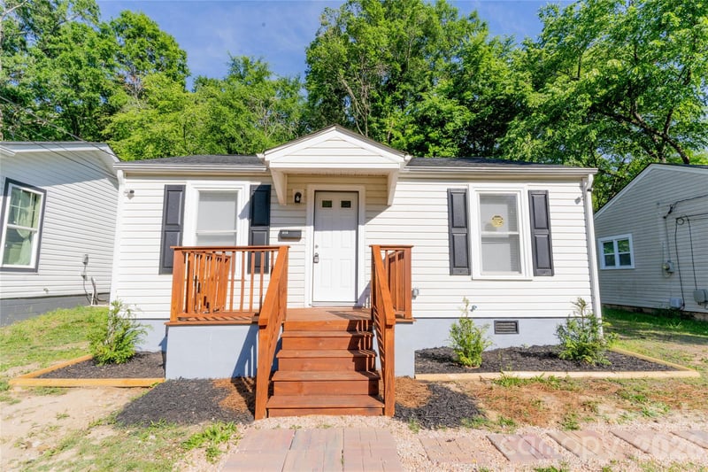 315 Broad Dr, Concord, NC 28025