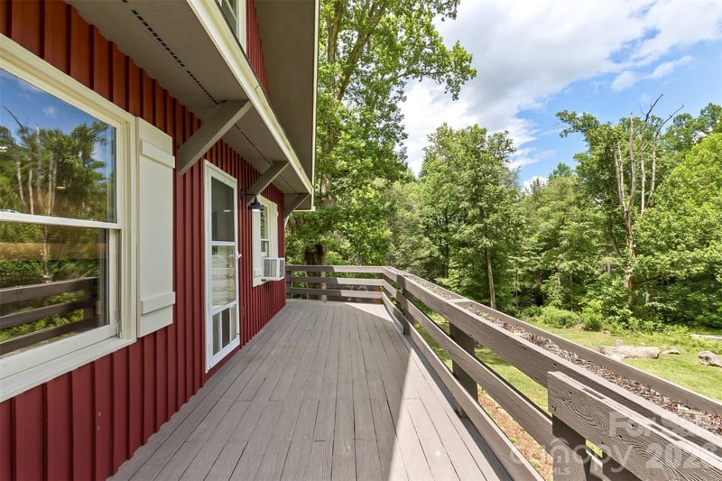 47 Fir Cir, Canton, NC 28716