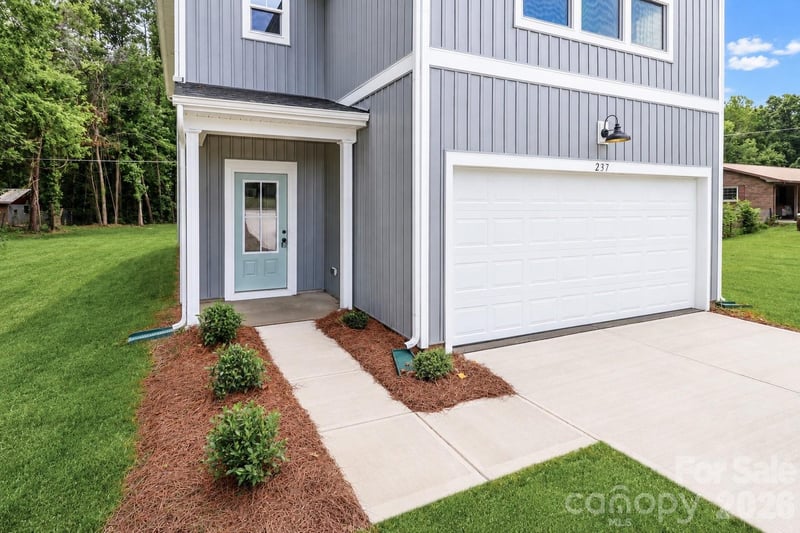 237 Third Creek Rd, Statesville, NC 28677