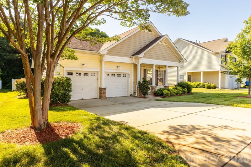 524 Sugar Tree Dr, Rock Hill, SC 29732