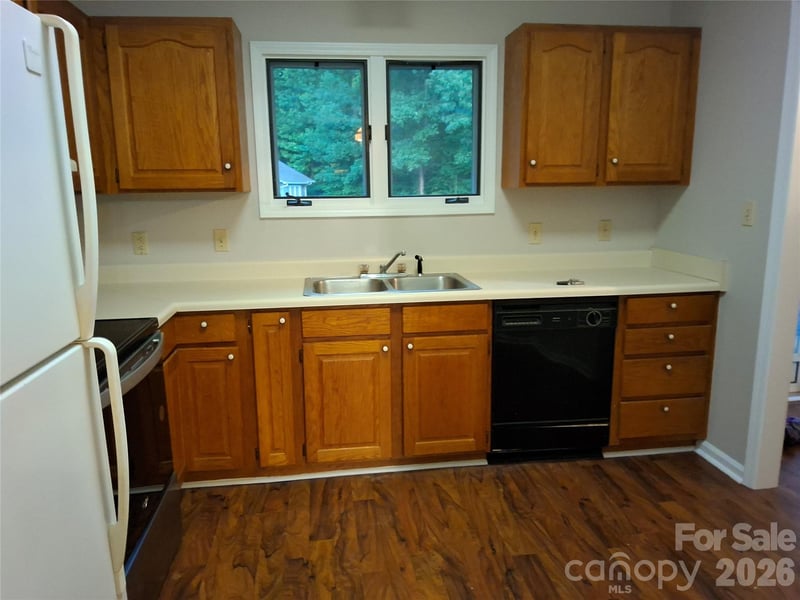 1903 Wellington Hills Cir, Salisbury, NC 28147