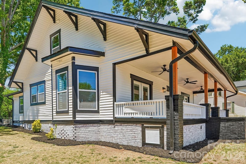 616 14th St, Hickory, NC 28602