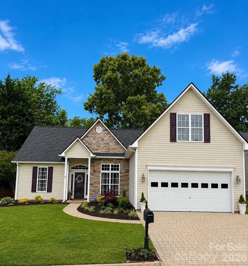 136 Cottage Ridge Rd, Fletcher, NC 28732