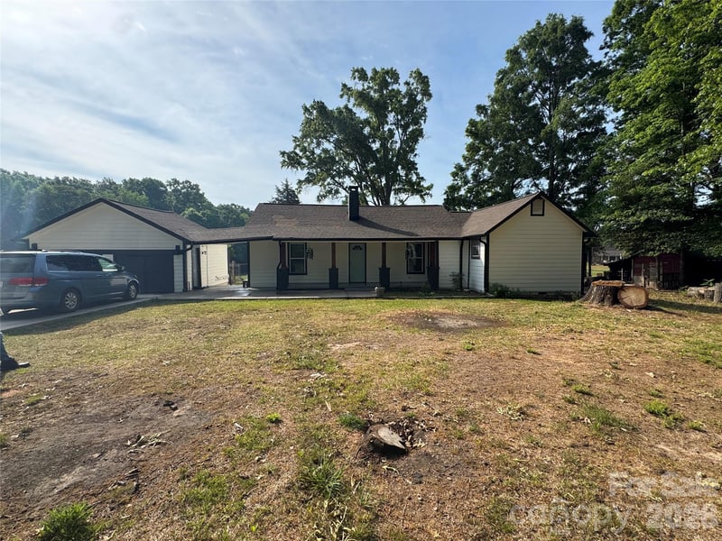 1319 Rollings Roost Rd, Lancaster, SC 29720