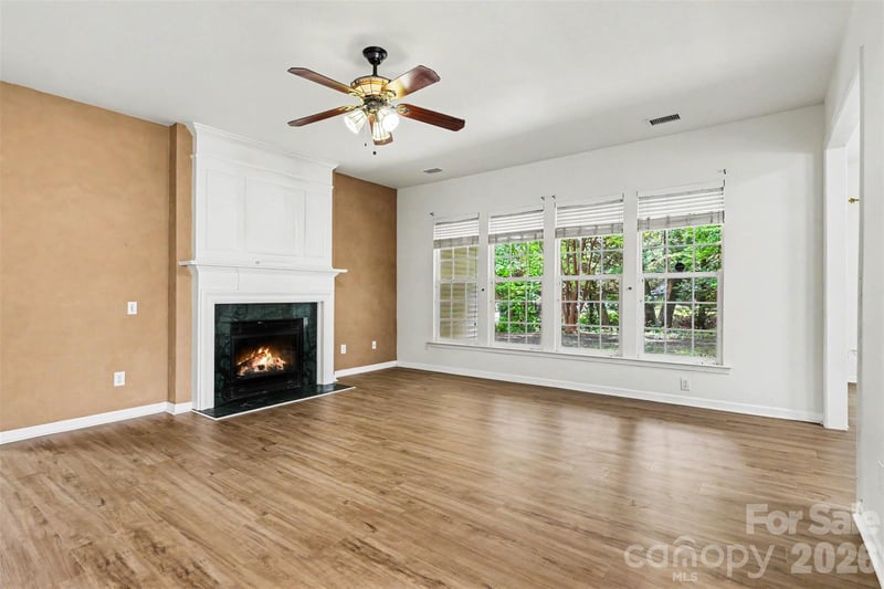 8708 Heron Glen Dr, Charlotte, NC 28269