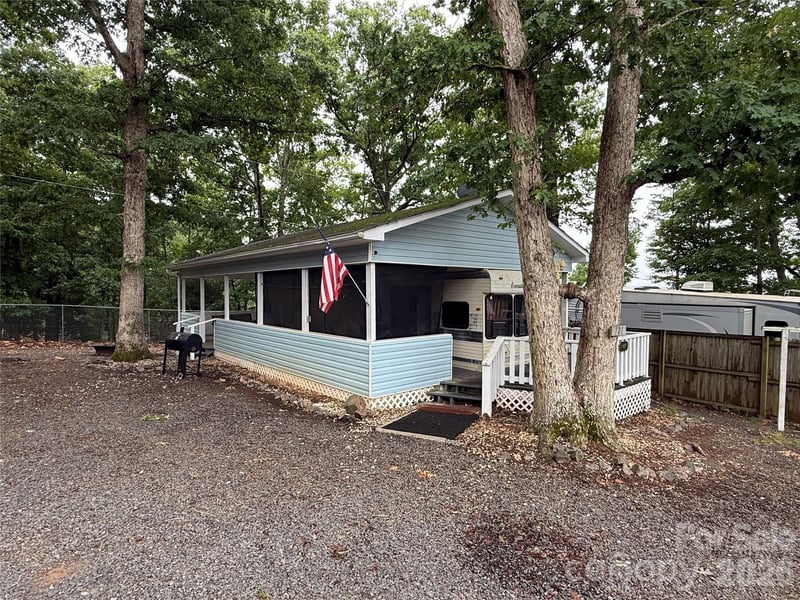 107109 Holly Cove Trl #E100/101, Mount Gilead, NC 27306