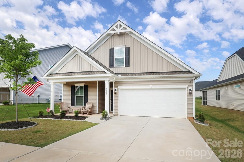 3227 Laurel Brook Dr, Denver, NC 28037