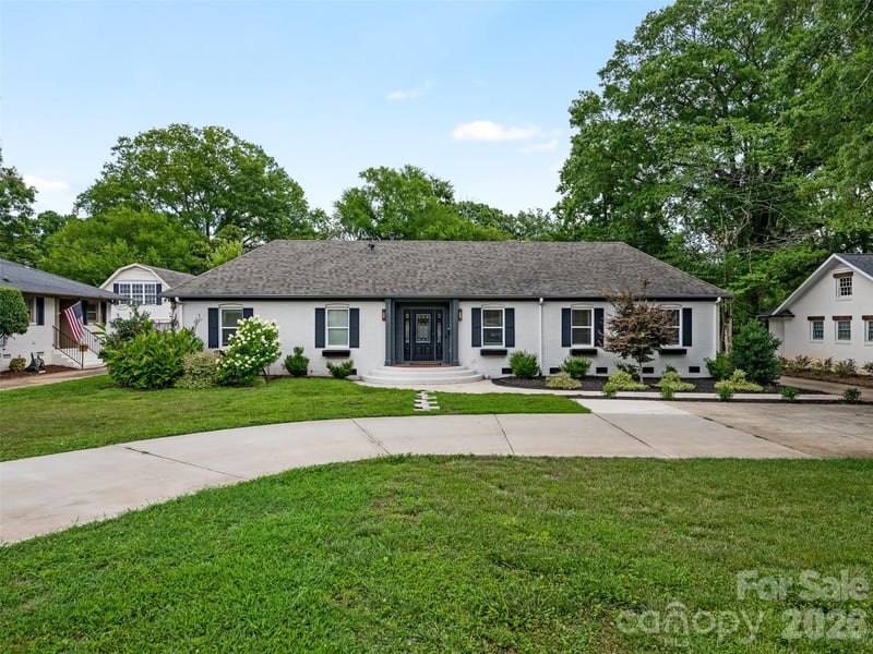 3319 Providence Rd, Charlotte, NC 28211