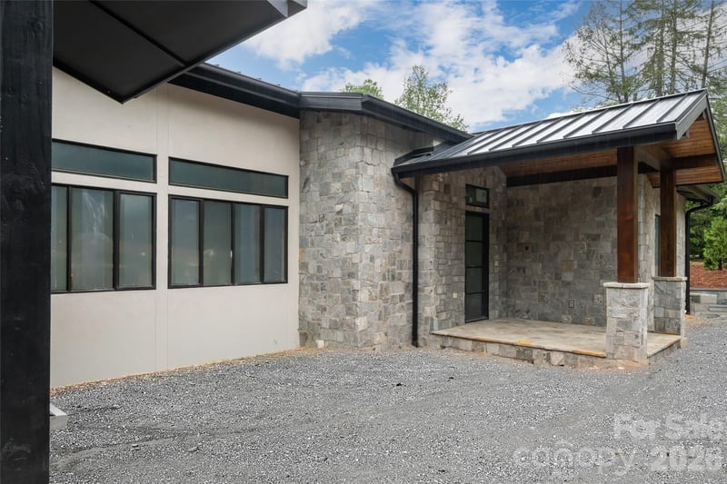33 Busbee Rd, Asheville, NC 28803