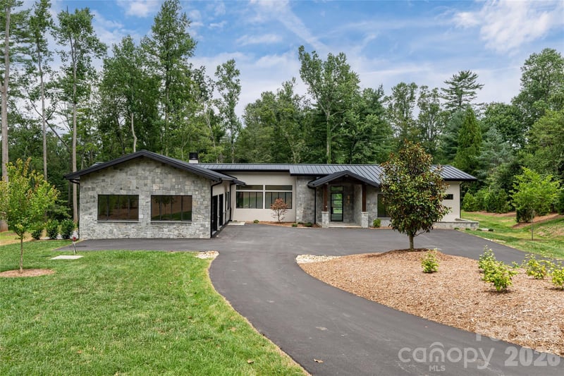 33 Busbee Rd, Asheville, NC 28803