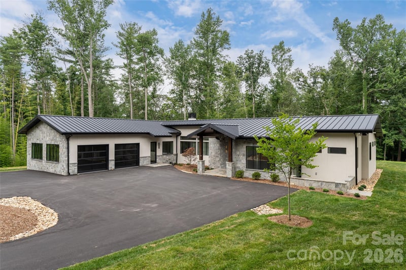 33 Busbee Rd, Asheville, NC 28803