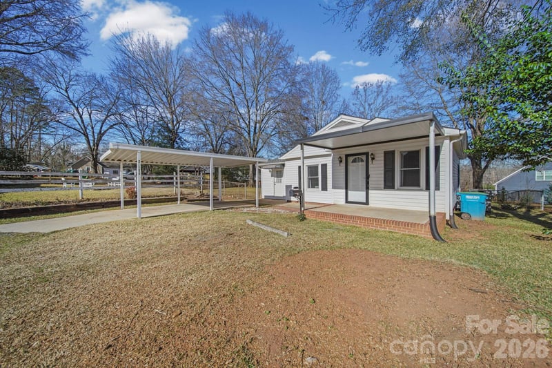 211 9th St, Belmont, NC 28012