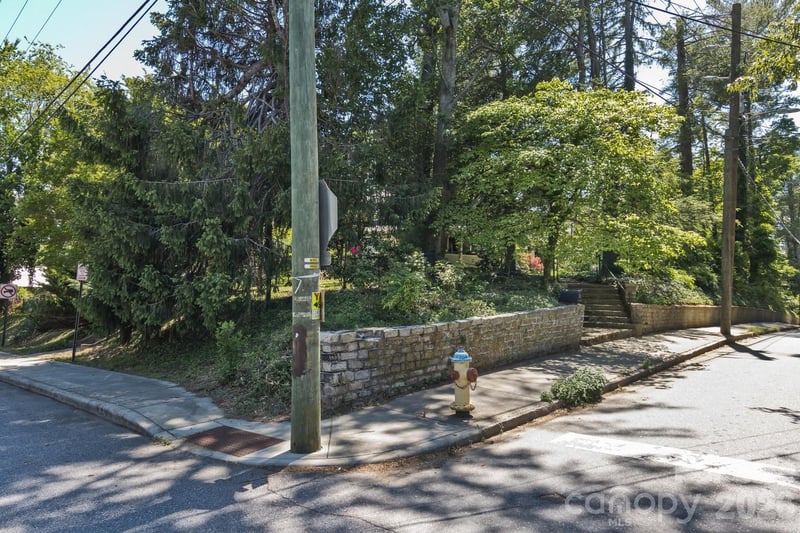 87 Hillside St, Asheville, NC 28801