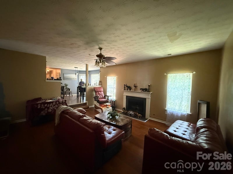 5102 Eagle Creek Dr, Charlotte, NC 28269