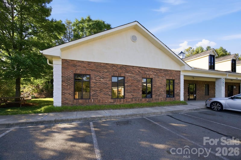 2120 Crown Centre Dr #100, Charlotte, NC 28227