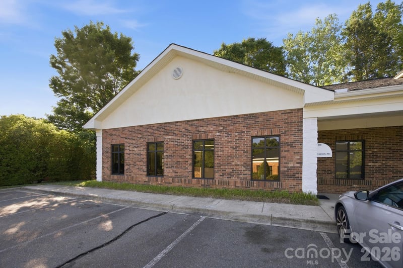 2120 Crown Centre Dr #100, Charlotte, NC 28227