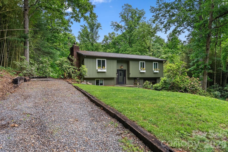 107 Beech Valley Est, Weaverville, NC 28787