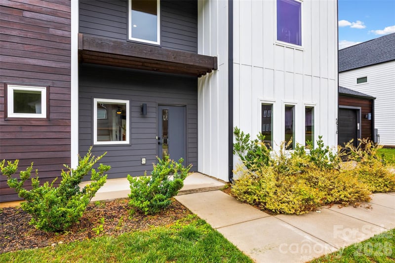 5916 Pepper Bush Ln, Charlotte, NC 28212