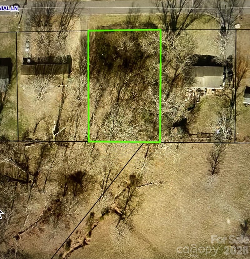 2061 Colonial Ln #17/E, Hickory, NC 28601