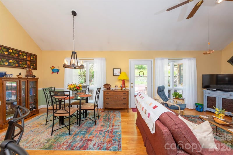132 Rumbling Bald Rd, Lake Lure, NC 28746