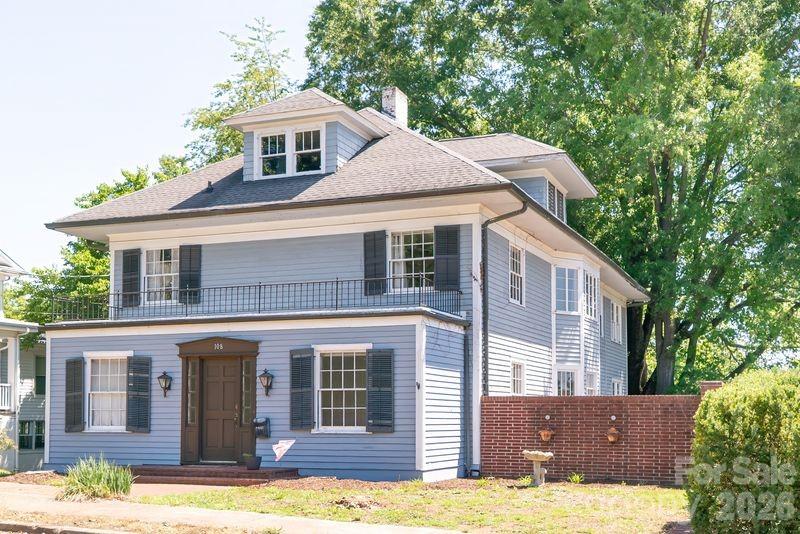 108 Beall St, Lenoir, NC 28645