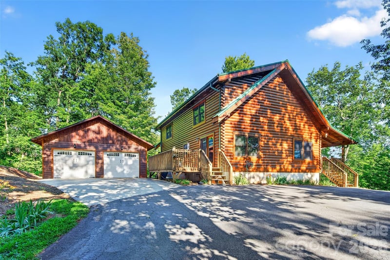 545 Mountain Crest Dr, Marion, NC 28752