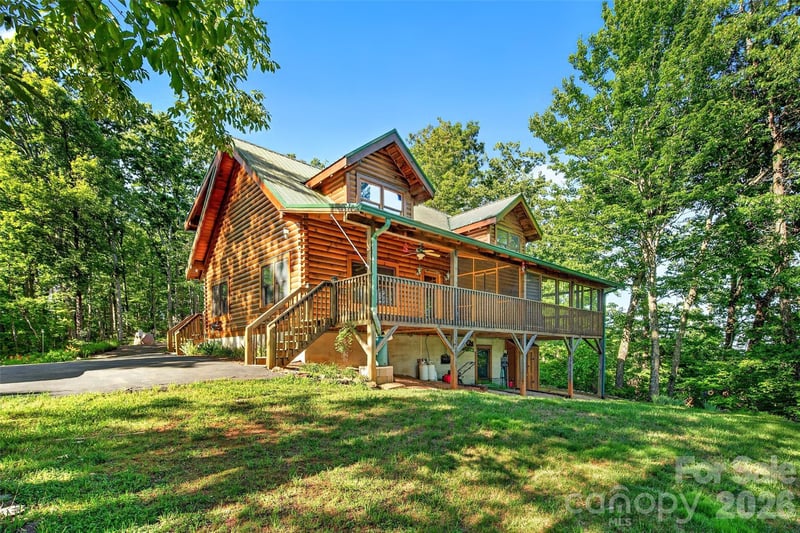 545 Mountain Crest Dr, Marion, NC 28752