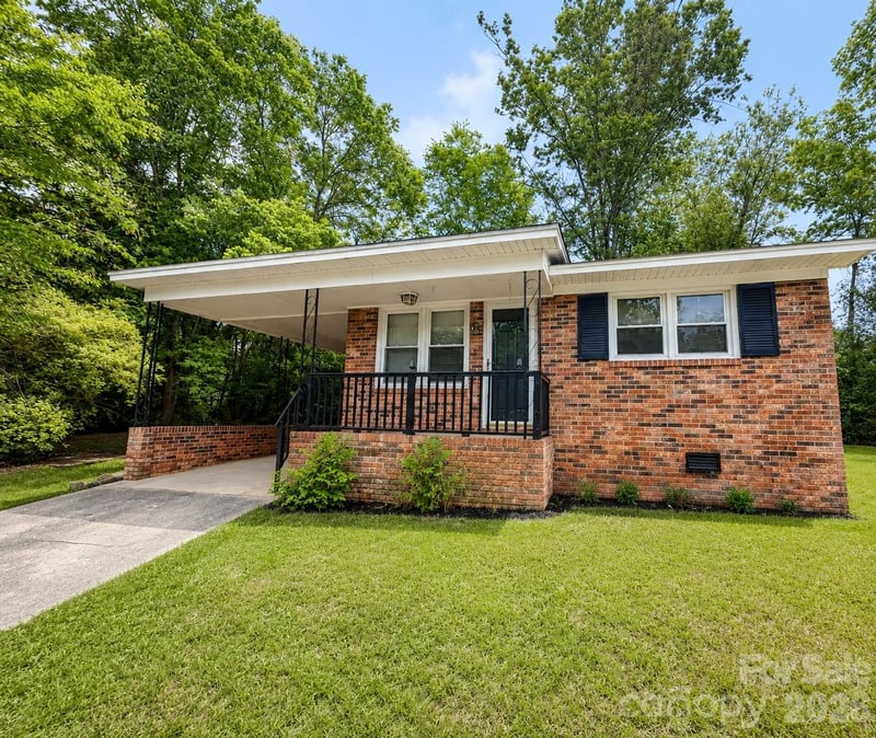 405 Isom St, Lancaster, SC 29720