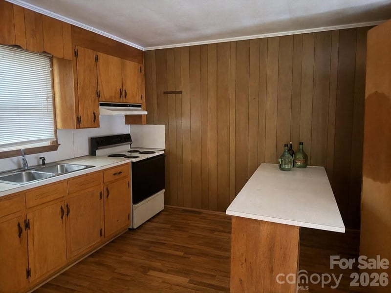 405 Isom St, Lancaster, SC 29720