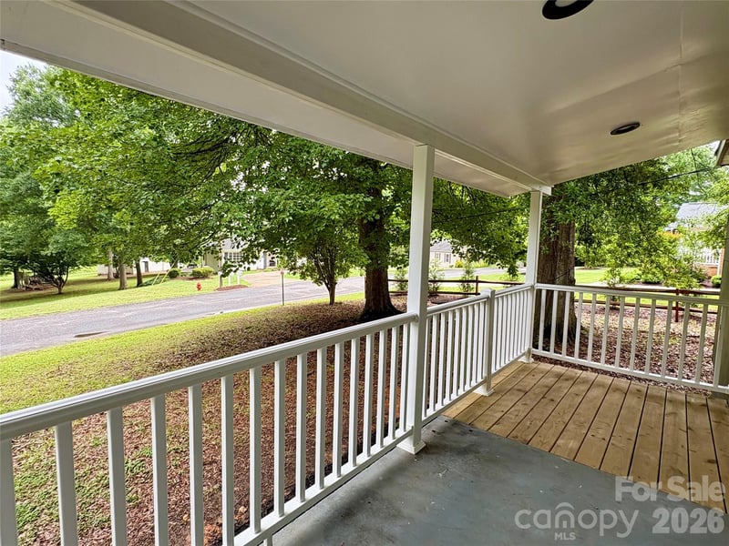 435 Club Dr, Gastonia, NC 28054