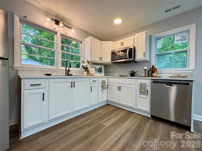 435 Club Dr, Gastonia, NC 28054