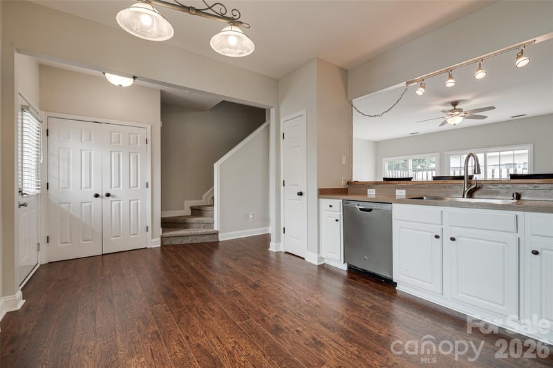 3186 Mannington Dr, Charlotte, NC 28270