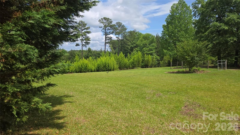 66 Misery Ridge Trl, Mill Spring, NC 28756