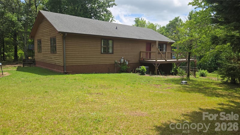 66 Misery Ridge Trl, Mill Spring, NC 28756