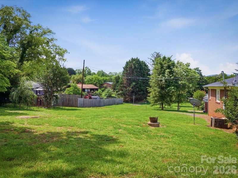 132 Starmount Cir #85-88, Morganton, NC 28655