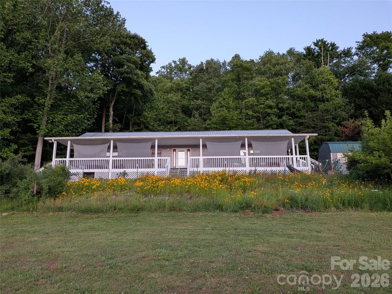 59 Ck Cabin Dr, Hot Springs, NC 28743