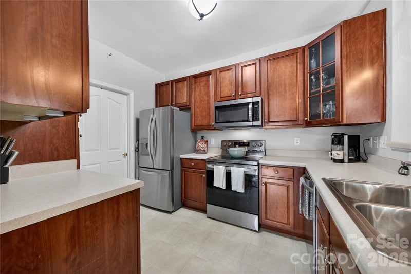 11921 Ridgeway Park Dr, Charlotte, NC 28277