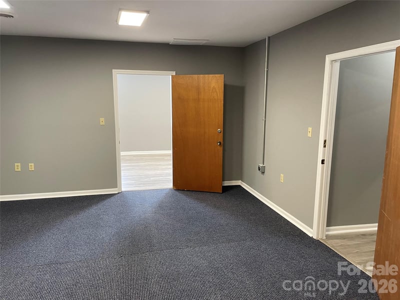 907 Bessemer City Rd, Gastonia, NC 28052