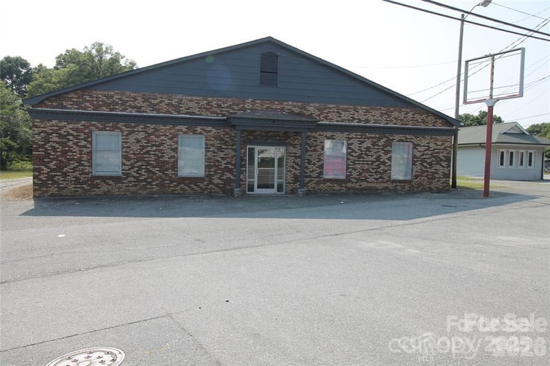 907 Bessemer City Rd, Gastonia, NC 28052