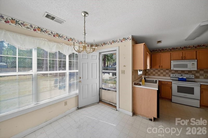 2205 Old Sparta Rd, Rocky Mount, NC 27804